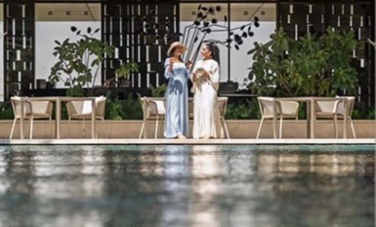 A Serene Poolside Retreat Awaits at Waldorf Astoria Kuwait A Serene Poolside Retreat Awaits at Waldorf Astoria Kuwait - serene poolside