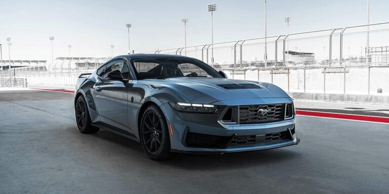 How Ford Builds Ultra-Durable V8 Engines for Mustang How Ford Builds Ultra-Durable V8 Engines for Mustang - ford builds
